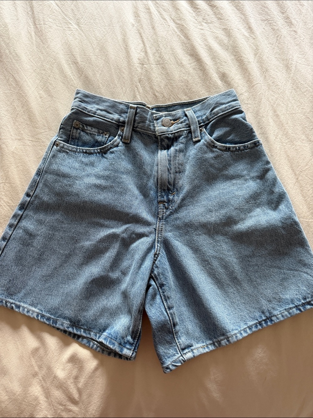 Levi's Light Blue High Baggy Shorts - 24